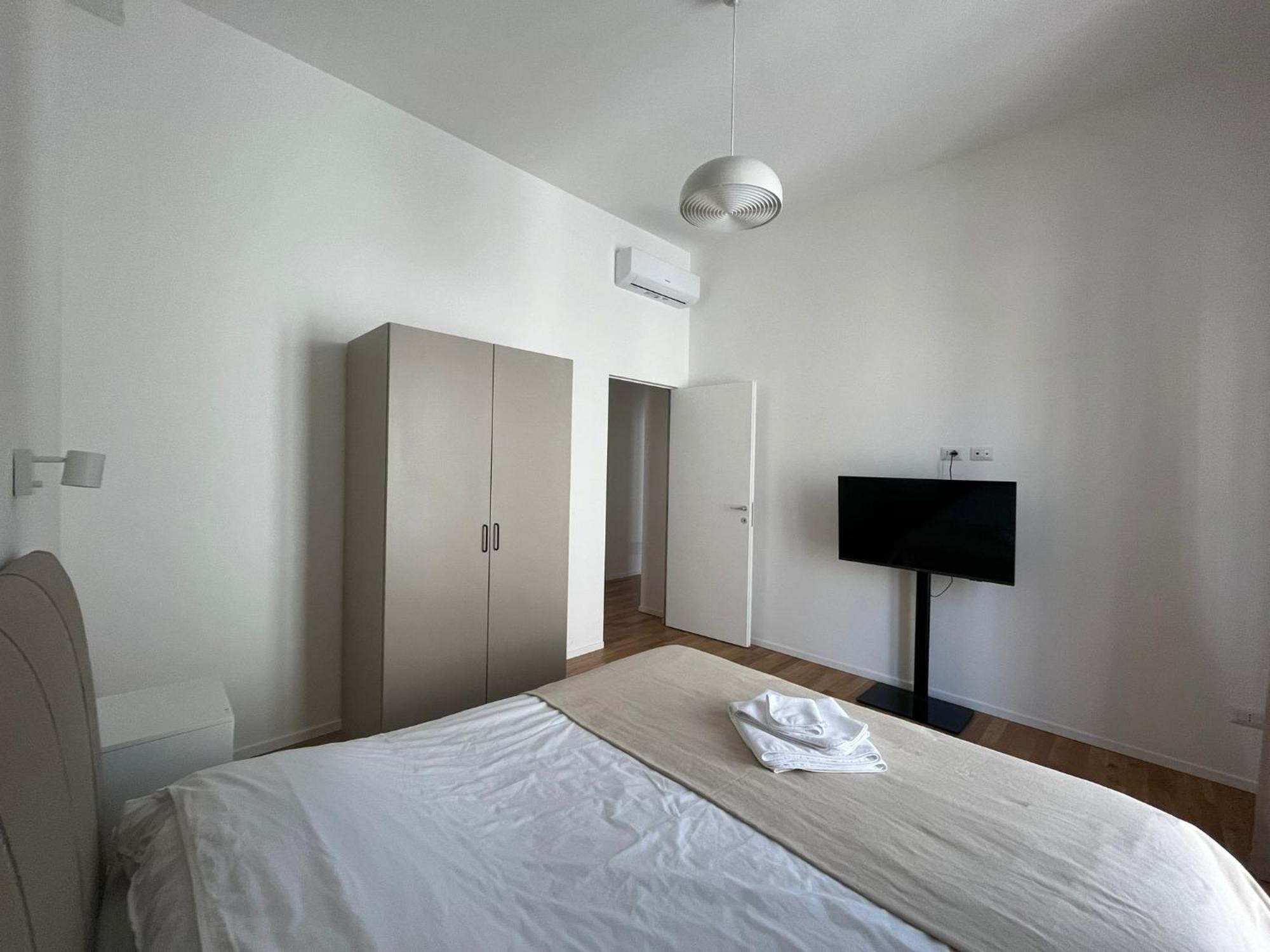Apartamento La Casa Di Zoe - Bocconi, Navigli Milán Exterior foto